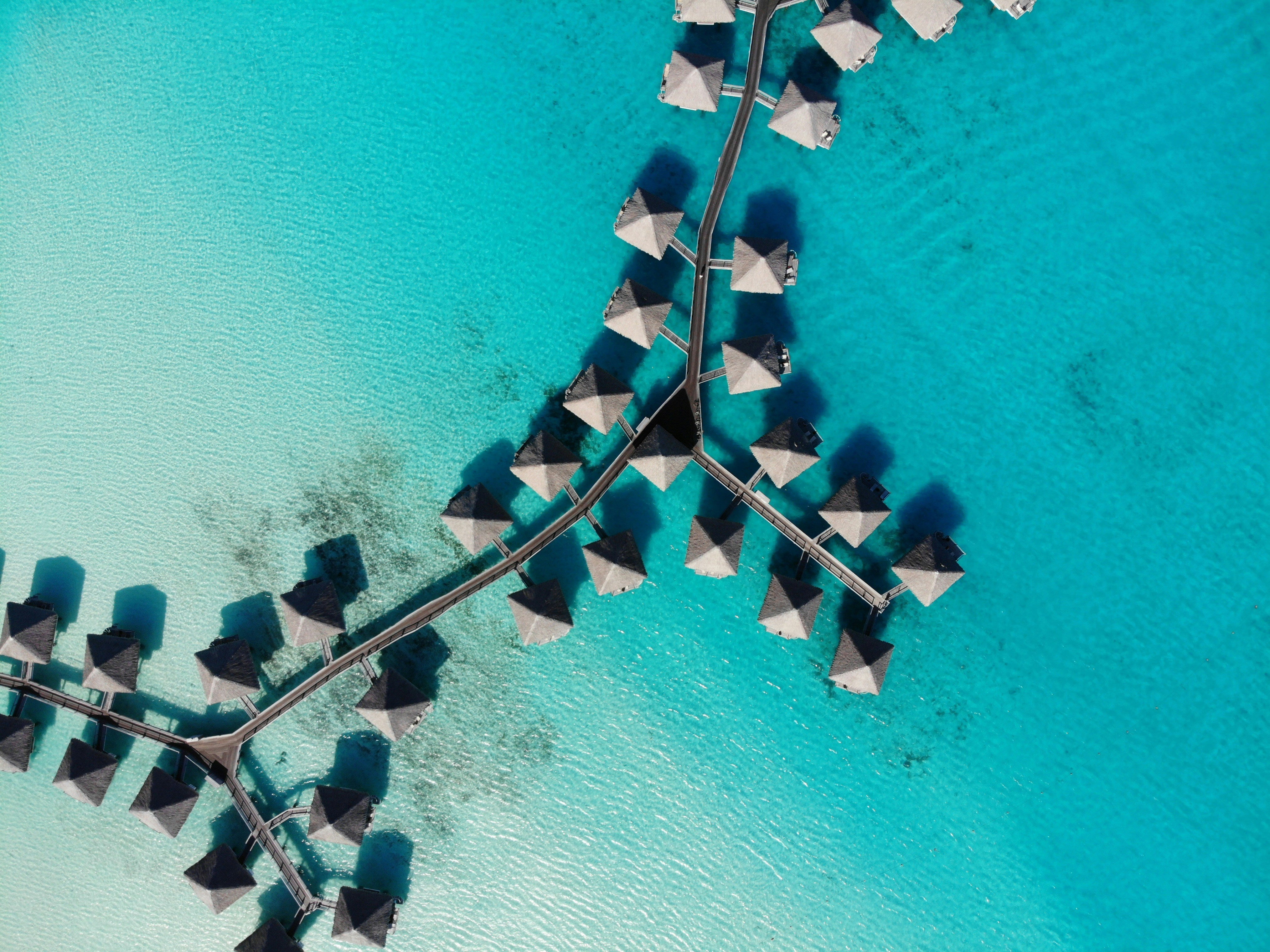 The Ultimate Barefoot Luxury Honeymoon: Bora Bora